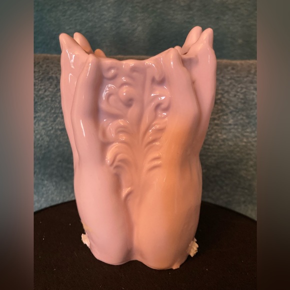 Vintage Hand Vase with child figure. Ceramic. 5 1/2” tall. Retro Kitsch! - Picture 3 of 9